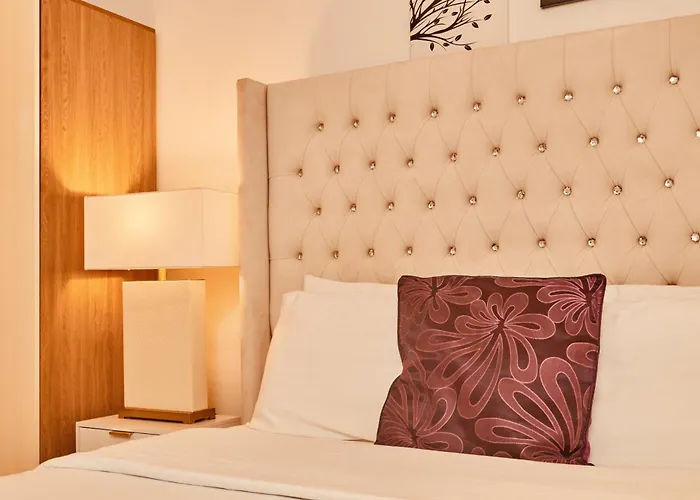 Modern Deluxe Leeds Dock Apartment Free Secure Parking