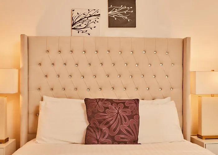 Modern Deluxe Leeds Dock Apartment Free Secure Parking