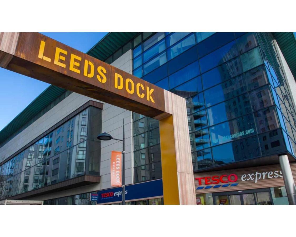 Modern Deluxe Dock Free Secure Parking